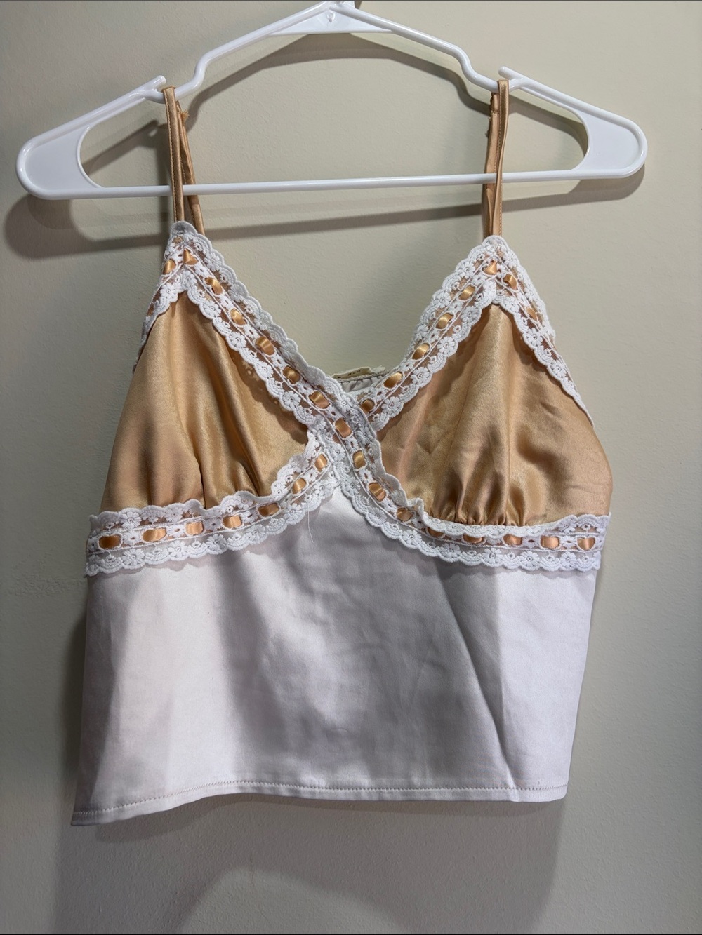 PacSun LA Hearts Two-Tone Lace Trim Cami in Champagne and White